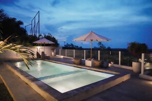 Udendørs pool