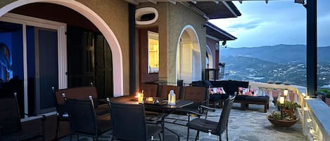 Villa, sjøutsikt | Terrasse/patio