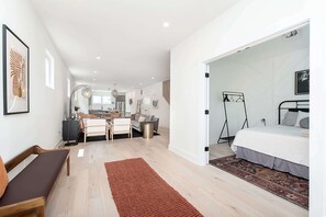 4 soverom, skrivebord, strykejern/-brett og wi-fi