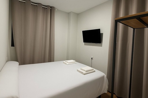 Classic Double Room | WiFi (free), bed sheets