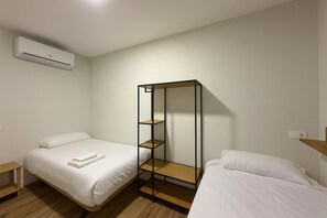Classic Twin Room | Free WiFi - Hostal Alcorcon (Alcorcón)