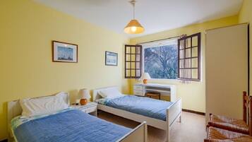 5 bedrooms, Internet, bed sheets