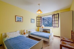 5 bedrooms, Internet, bed sheets