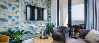 Gorgeous 1007 Quayside by the Sea