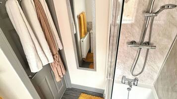 Hus, 2 soverom | Bad