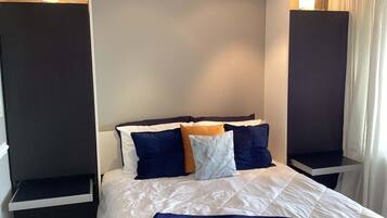 Estúdio, várias camas, sacada, vista para o oceano (Shoreline Studio) | Individualmente decorados, individualmente mobiliados