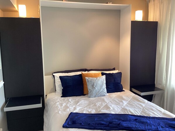 Estúdio, várias camas, sacada, vista para o oceano (Shoreline Studio) | Individualmente decorados, individualmente mobiliados