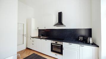 Familienapartment, Balkon, Stadtblick | Eigene KĂŒche