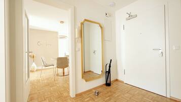 华丽公寓, 阳台, 庭院景观 | 起居区