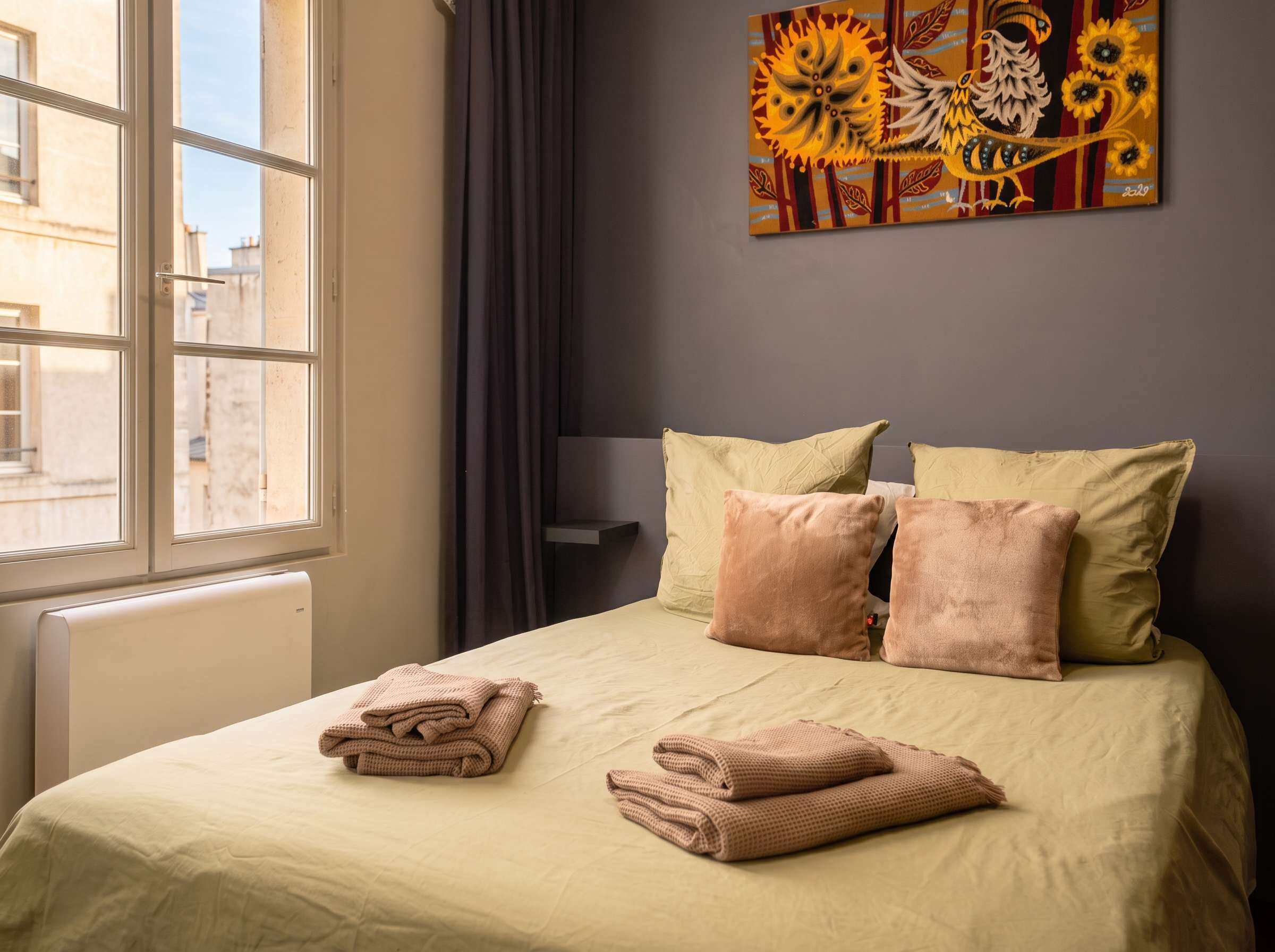 2 bedrooms, iron/ironing board, WiFi, bed sheets
