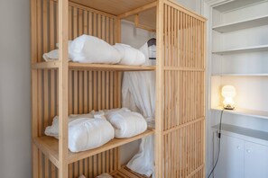 Interior - Luxury Flat Eiffel View 3BR 7 Guests (Paris)