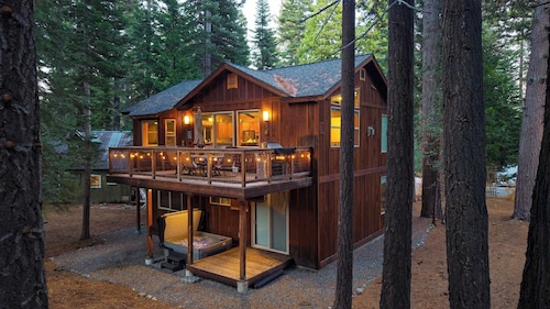Cozy Tahoe Retreat w/ Hot Tub, Movie Room & Forest Views Tahoma Getaway by Avantstay