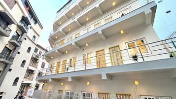 Fachada de la propiedad