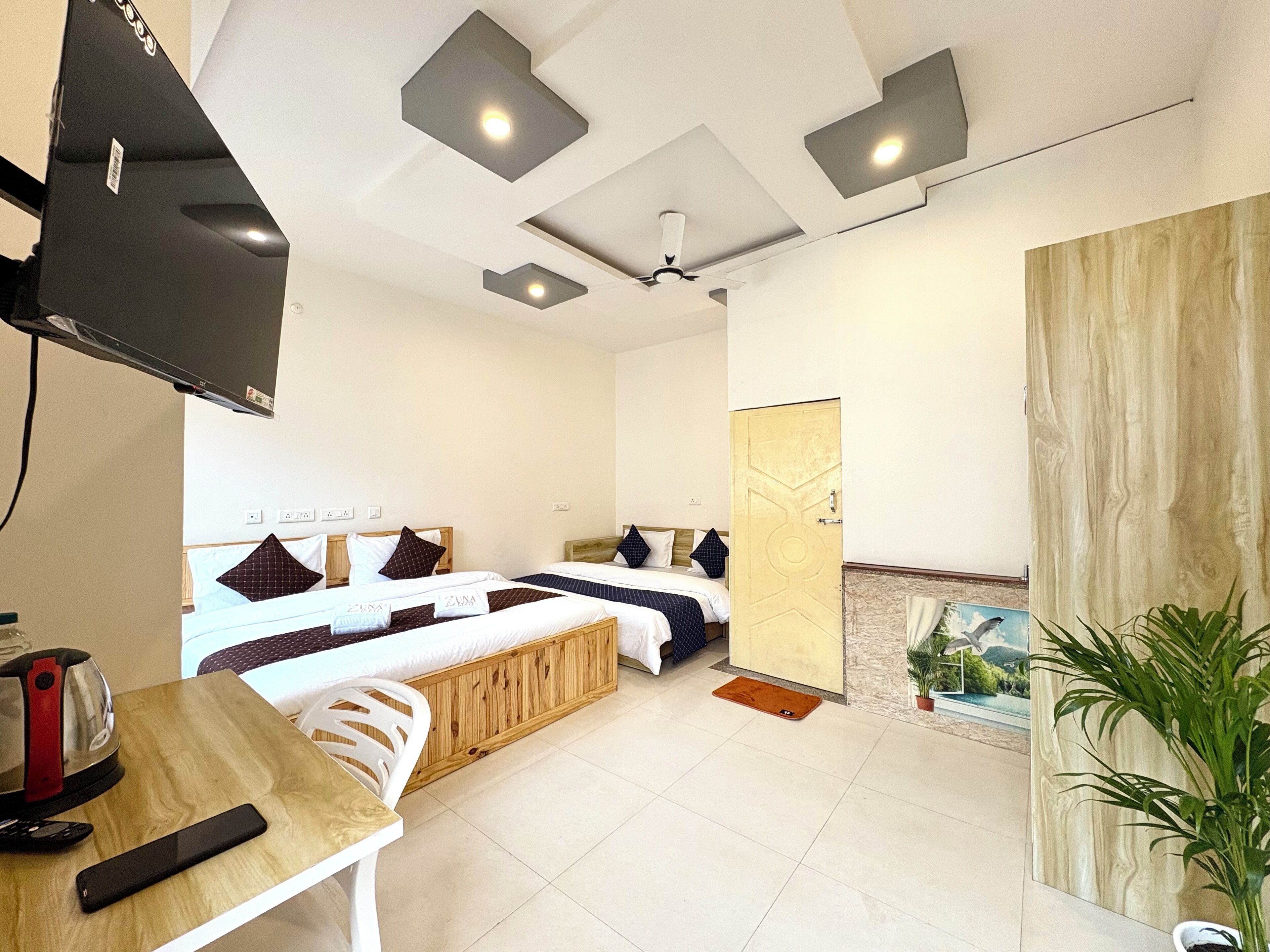 Family Room | Living area | 32-inch LED TV with digital channels