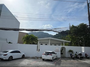 Villa, 2 Bedrooms, Accessible, Terrace | Property grounds