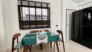 Villa, 2 Bedrooms, Accessible, Terrace | Dining
