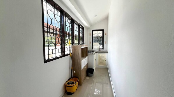 Villa, 2 Bedrooms, Accessible, Terrace | Interior