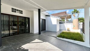 Villa, 2 slaapkamers, toegankelijk voor mindervaliden, terras | Terrein van de accommodatie