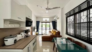 Villa, 2 Bedrooms, Accessible, Terrace | Living area