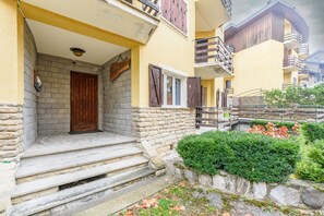 Exterior detail - Casa Daisy 2 by Rentbeat  (Limone)