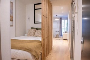 1 chambre, fer et planche à repasser, Wi-Fi, literie fournie