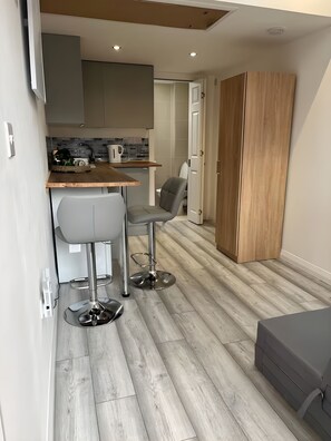 Interior - Cosy Studio - 15 mins drive to Manchester/Parking/Wifi (Failsworth)