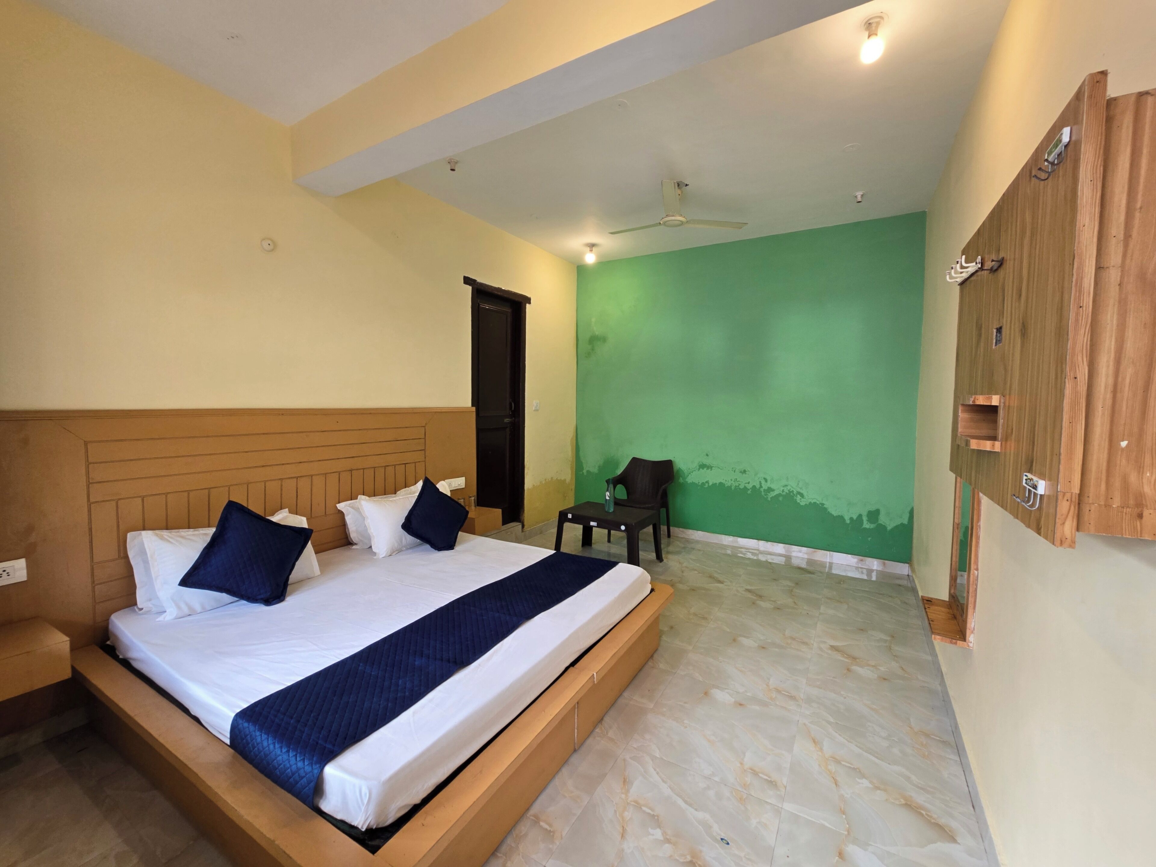 Classic Room