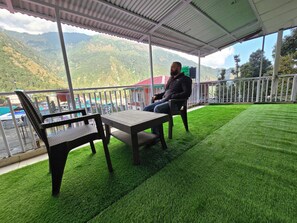 Dining - Triund View Homestay (Dharamshala)