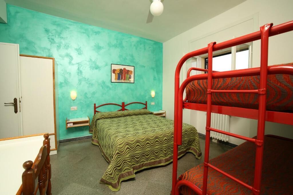 Minibar, in-room safe, desk, laptop workspace