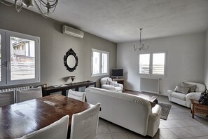 Appartement Supérieur, vue jardin | Coin séjour