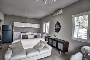 Appartamento Superior, vista giardino | Angolo cottura privato