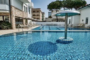 Seasonal outdoor pool - Rouge Lifestyle Living Maison (Cervia)