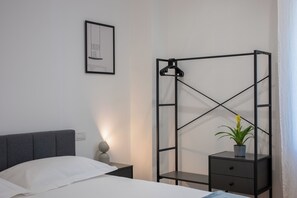1 bedroom, iron/ironing board, WiFi, bed sheets - Cosy is a very cozy modern facility in soft colors, center of Bari (Bari)