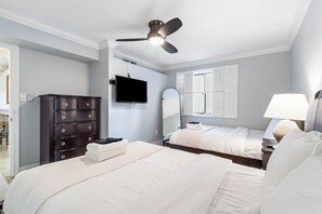 2 多间卧室、熨斗/熨衣板、免费 WiFi、床单