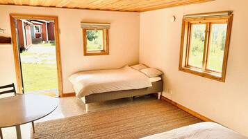 4 sovrum, internet och sängkläder