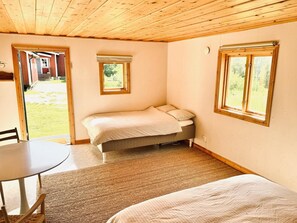 4 habitaciones, acceso a internet y ropa de cama 