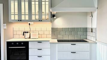 Ofen, Herdplatte, GeschirrspĂŒler