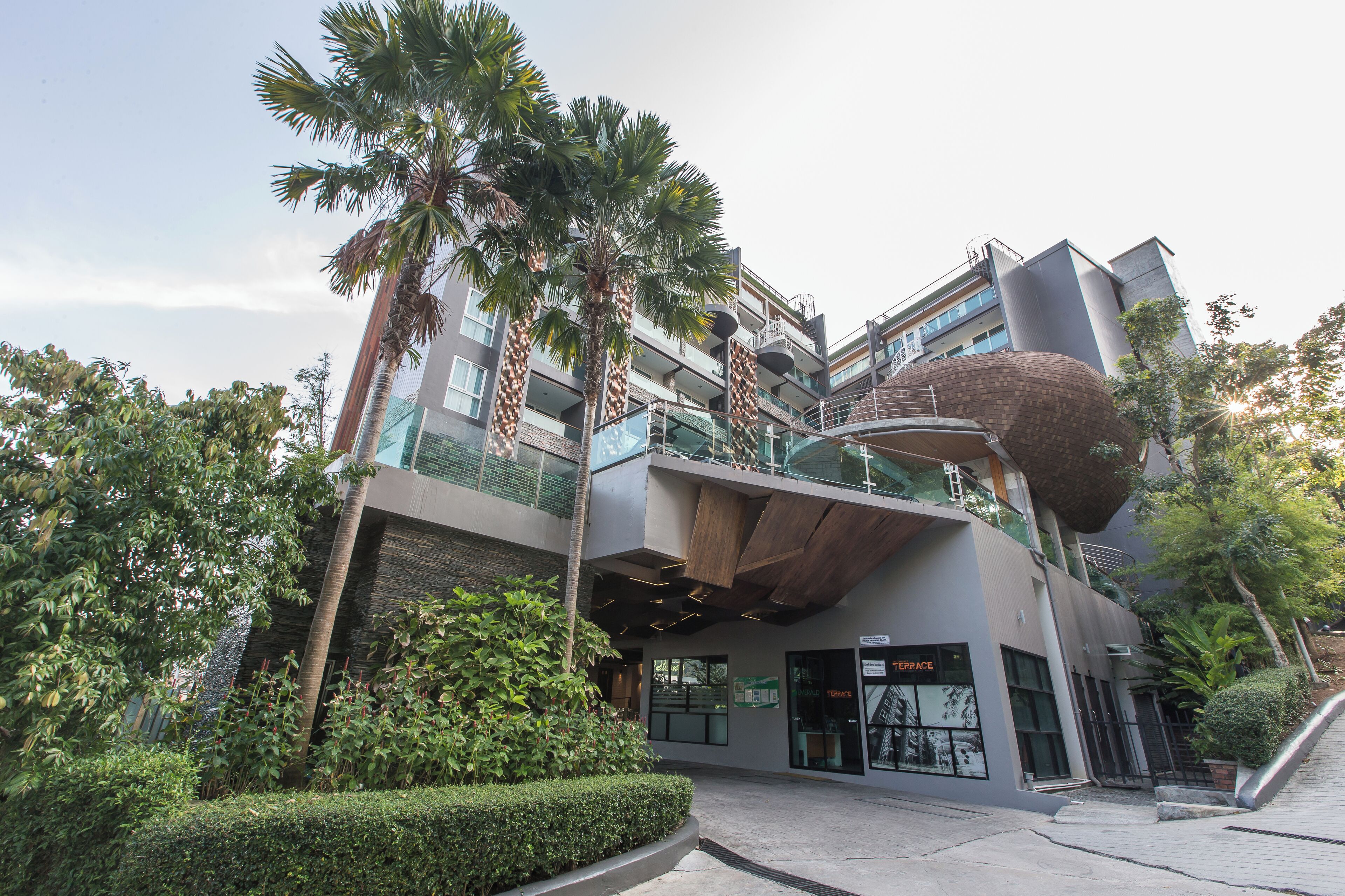 Huoneisto, 1 makuuhuone, esteetön, parveke | Ulkopuoli