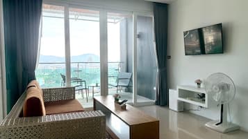 Appartement, 3 chambres, accessible aux personnes à mobilité réduite, balcon | Salle de séjour