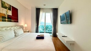 Apartment, 3 Bedrooms, Accessible, Balcony | 3 bedrooms - Emerald Terrace Patong (Patong)