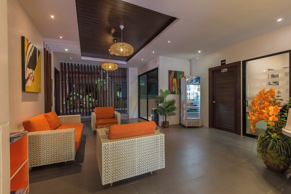 Apartment, 3 Bedrooms, Accessible, Balcony | Interior