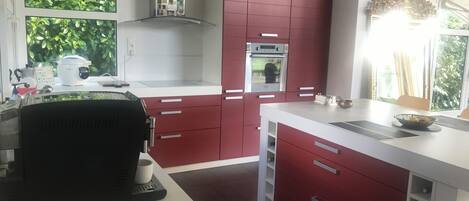 Microwave, oven, stovetop, dishwasher