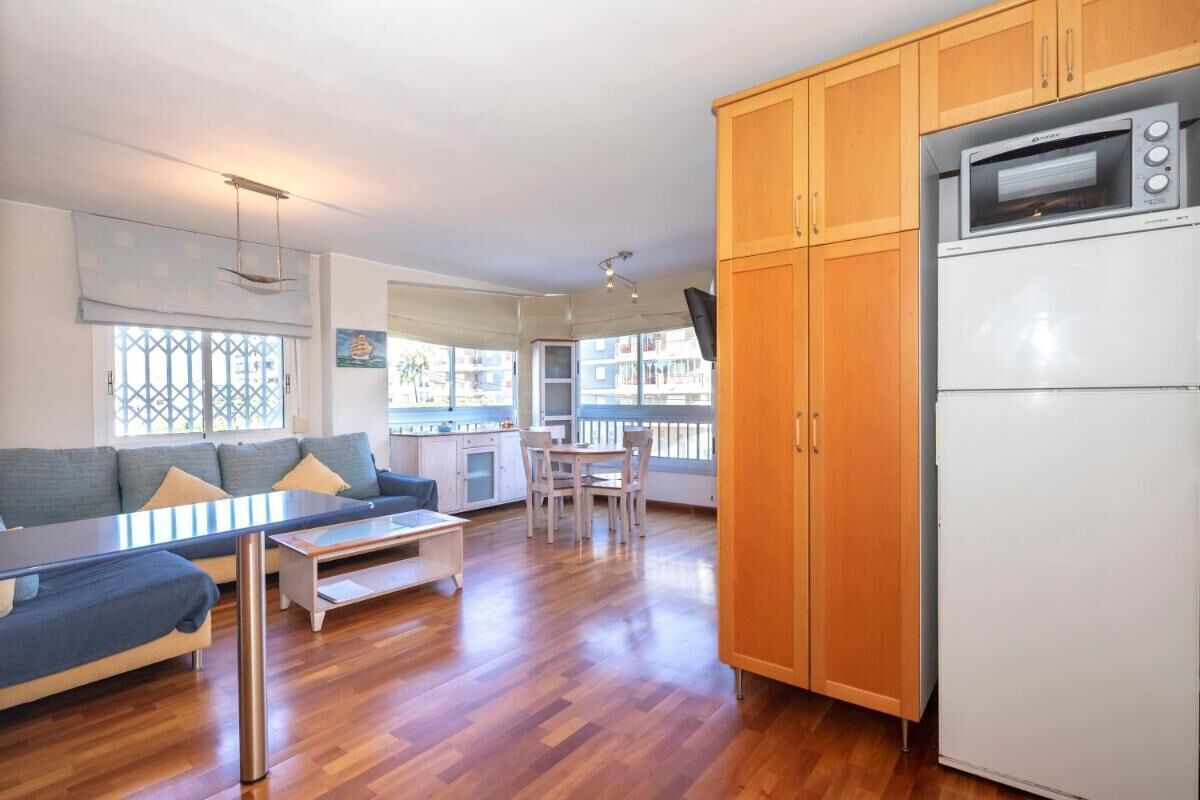 Apartment, 1 Bedroom, Smoking, Patio | Interior