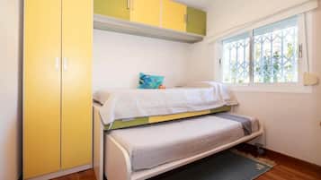 Apartment, 1 Bedroom, Smoking, Patio | 2 bedrooms
