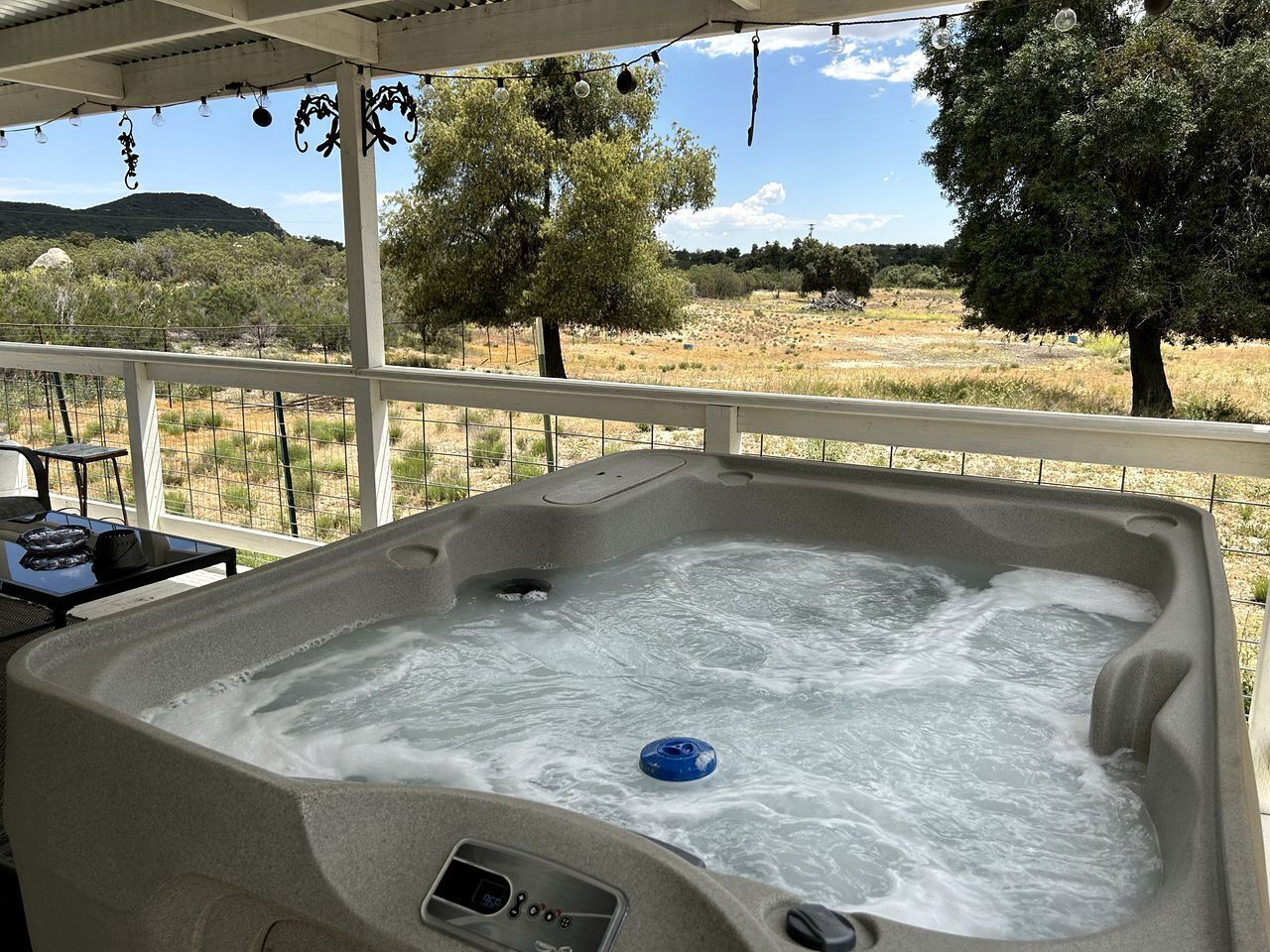 Bañera de hidromasaje al aire libre