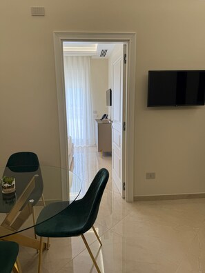 Superior Apartment, City View | Living area