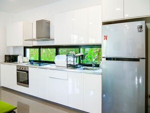 Fridge, microwave, oven, dishwasher