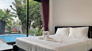 2 bedrooms, in-room safe, iron/ironing board, free WiFi