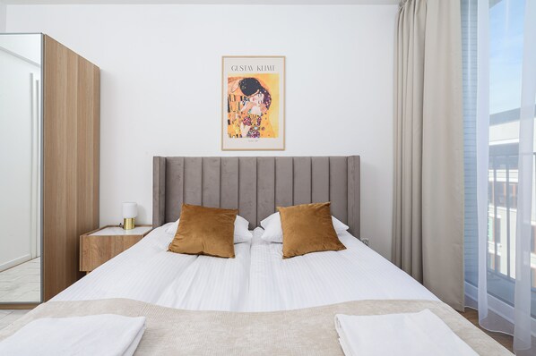 Luxury Apartment, City View