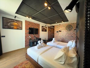Deluxe Twin Room, City View